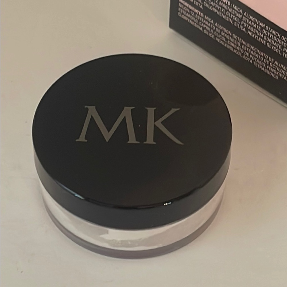 NIB Mary Kay Translucent Loose Powder